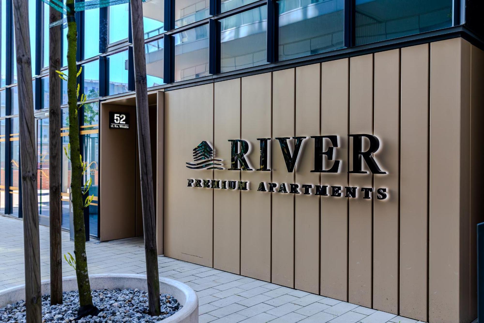 River Premium